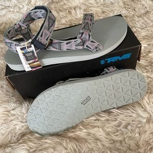 Women’s Teva sandals